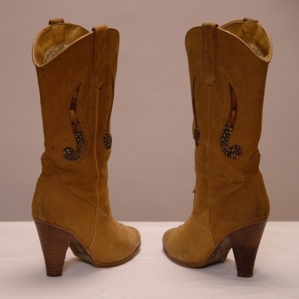 Real leather western style boot w/carving